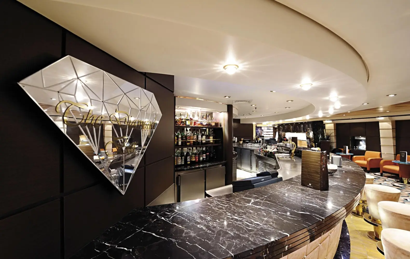 mu_06_the-diamond-bar-(3).jpg