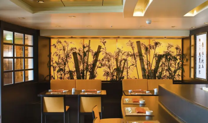 mu_07_kaito-sushi-bar-(1).jpg