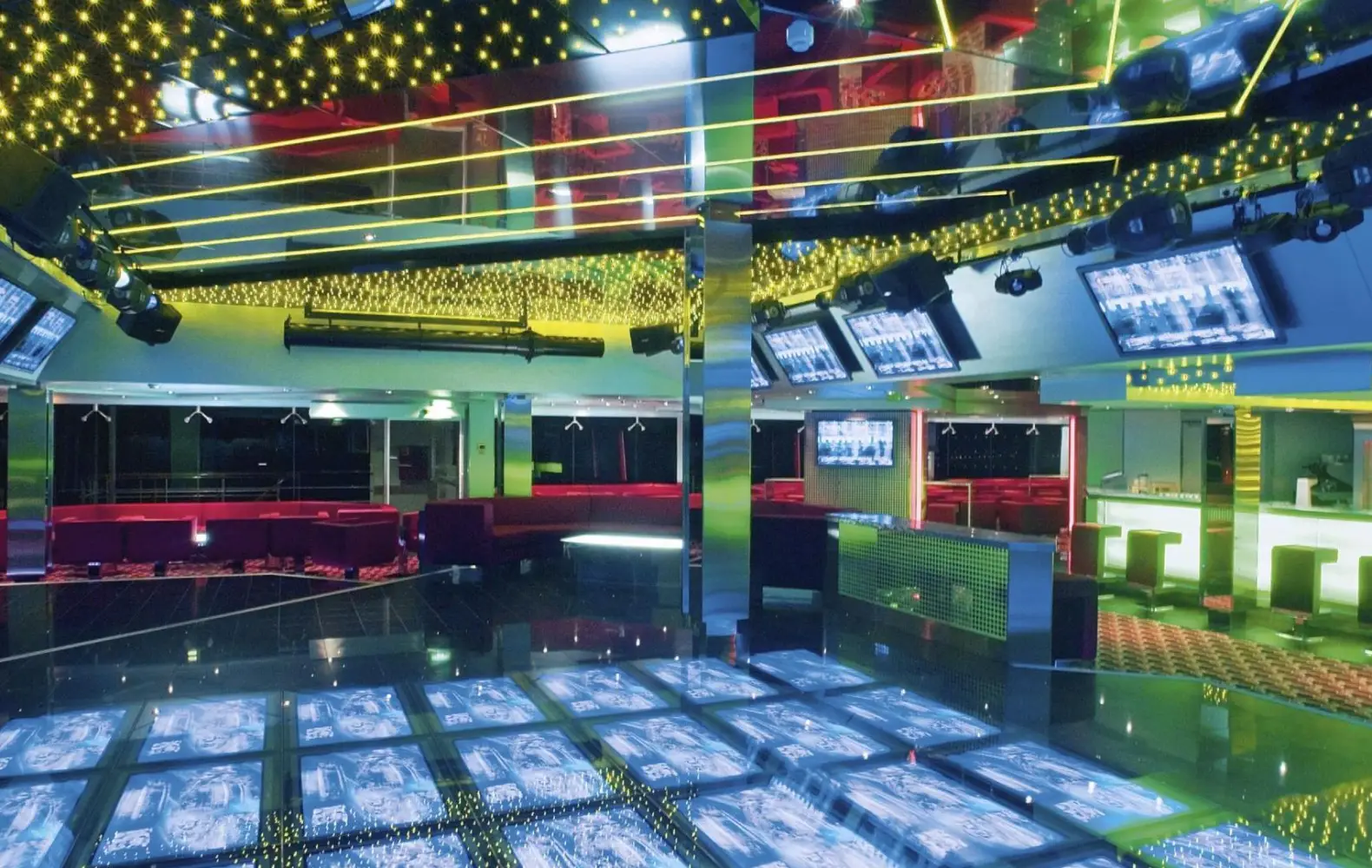 mu_14_q32-disco-(1).jpg