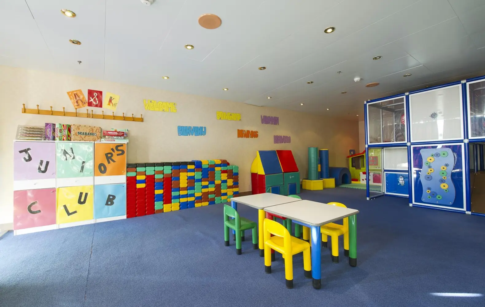 mu_14_mini-club-(1).jpg
