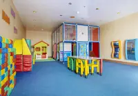 mu_14_mini-club-(2).jpg