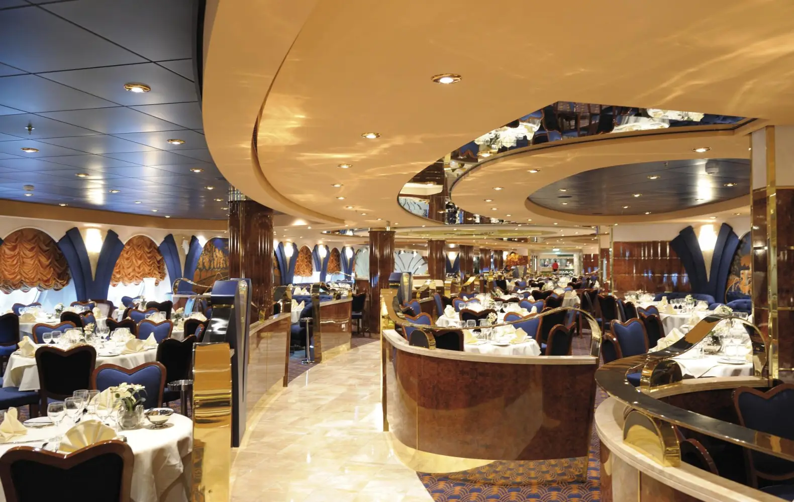 po_05_le-fontane-restaurant-(1).jpg