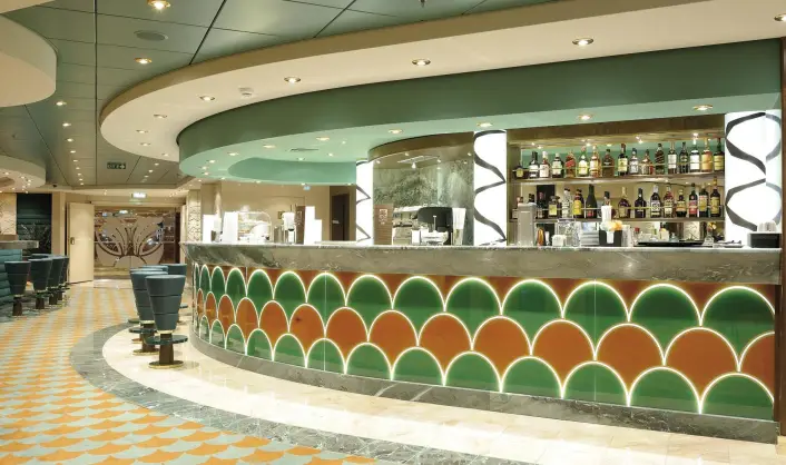 po_05_the-randez-vous-bar-(2).jpg