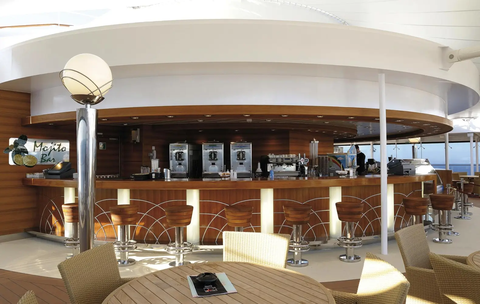 po_13_mojito-bar-(1).jpg