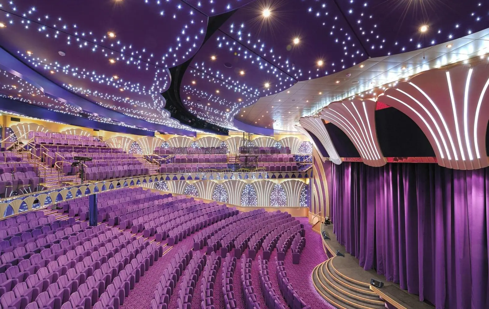 po_05-07_teatro-carlo-felice-(2).jpg