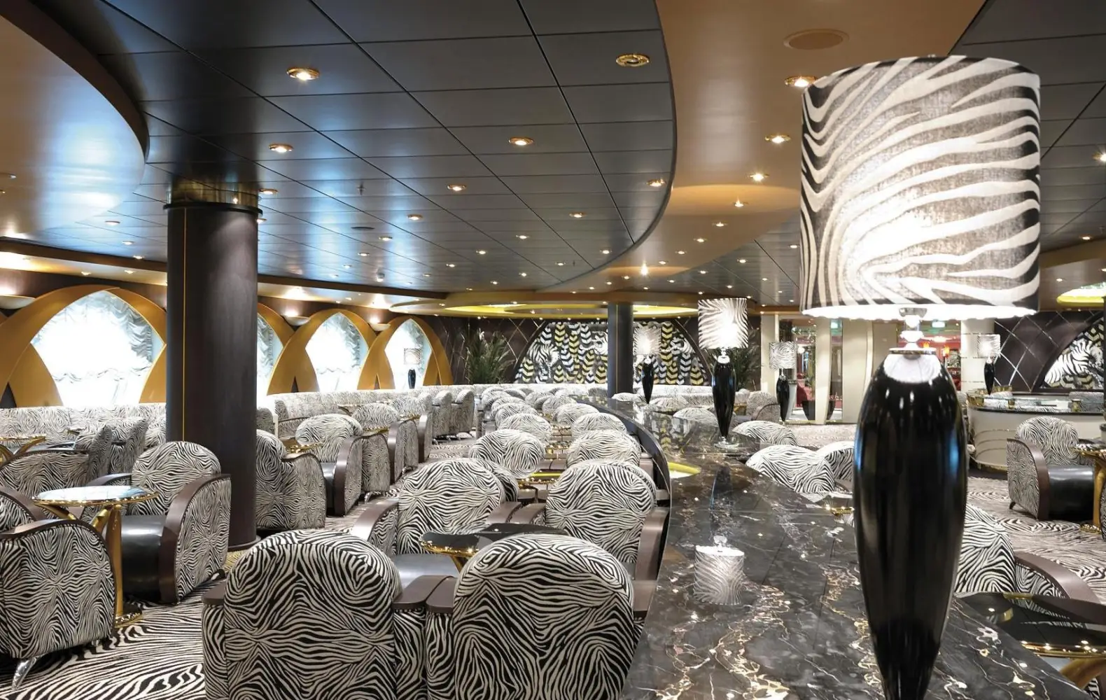 po_06_the-zebra-bar-(4).jpg