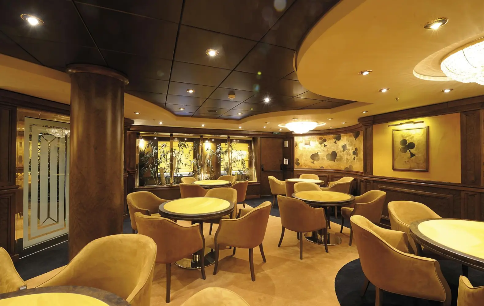 po_07_card-room-(1).jpg