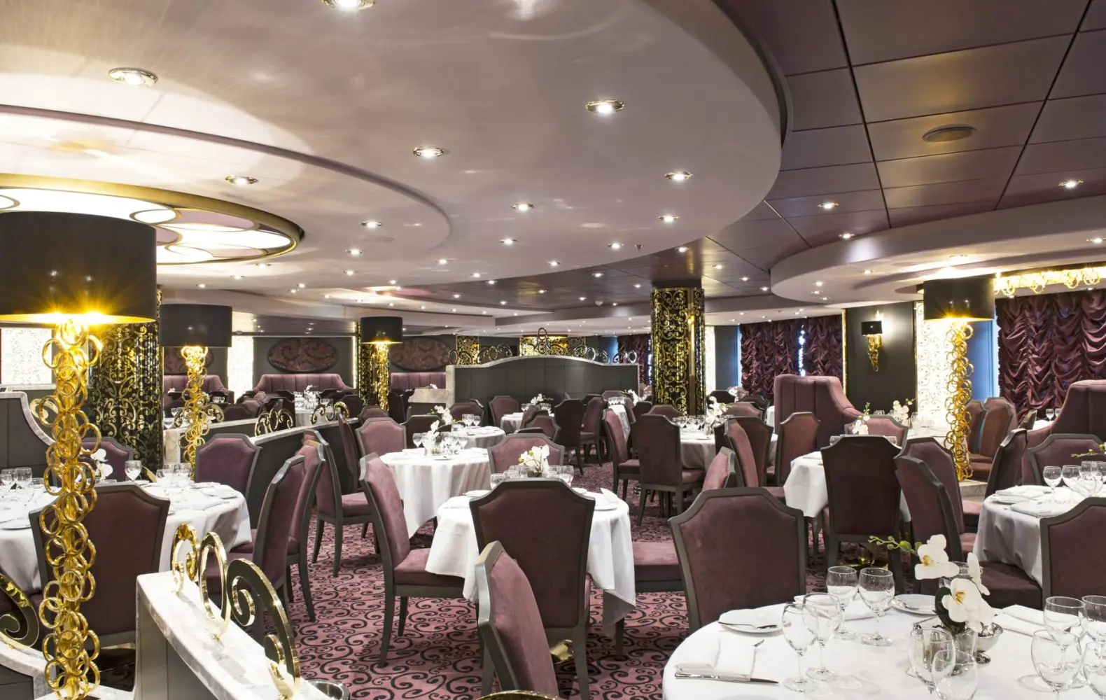 pr_06_larabesque-restaurant-(3).jpg