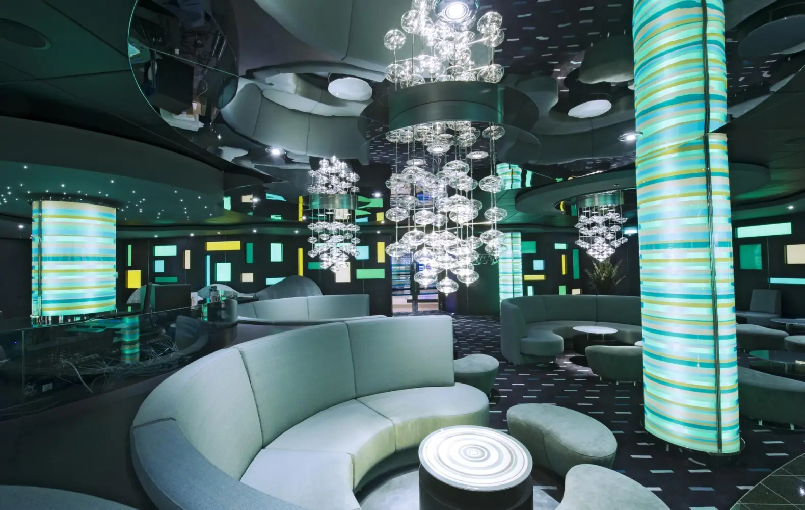 pr_07_the-green-sax-jazz-bar-(2).jpg