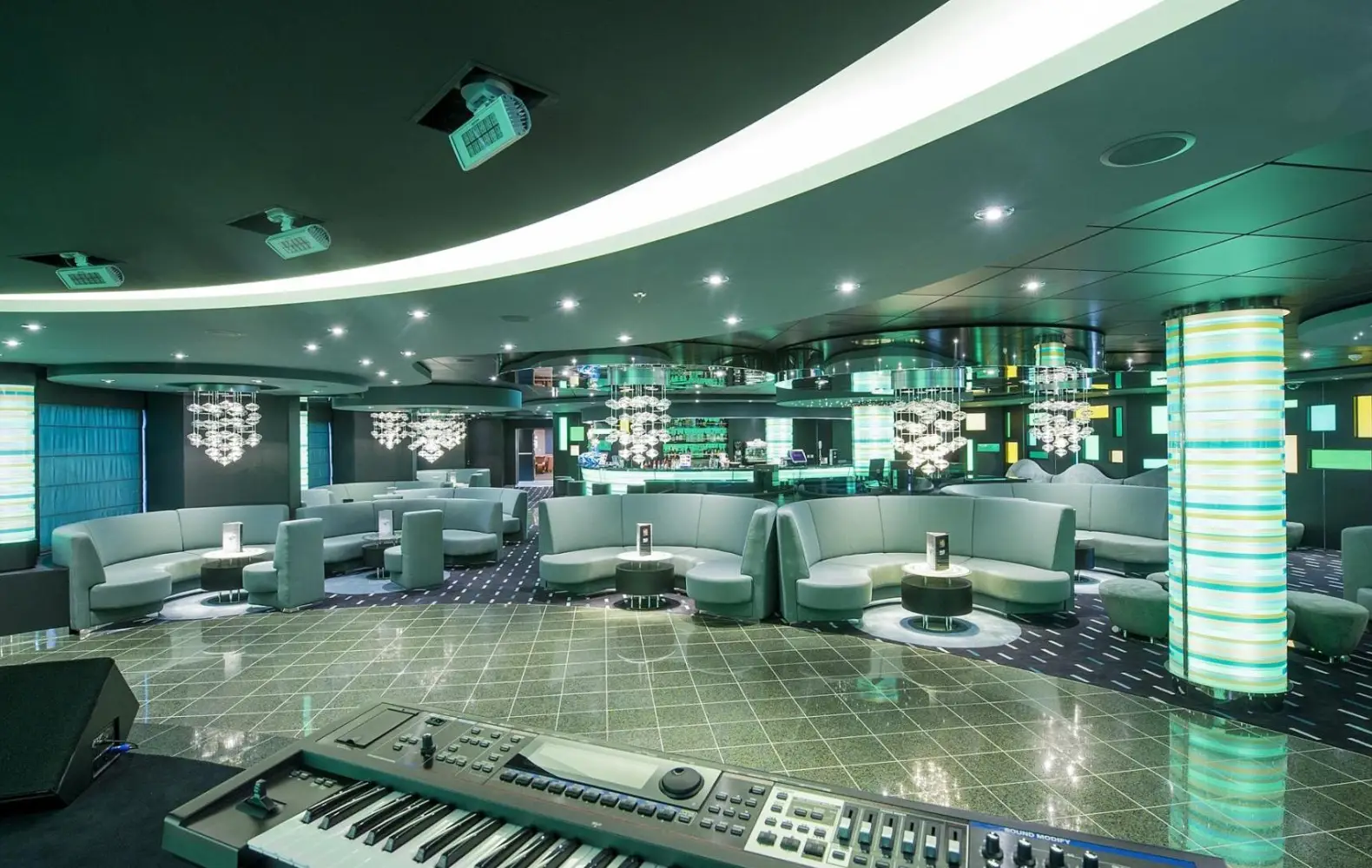 pr_07_the-green-sax-jazz-bar-(3).jpg