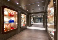 pr_06-07_shops-(8).jpg