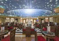 pr_06_phoenician-plaza-(3).jpg