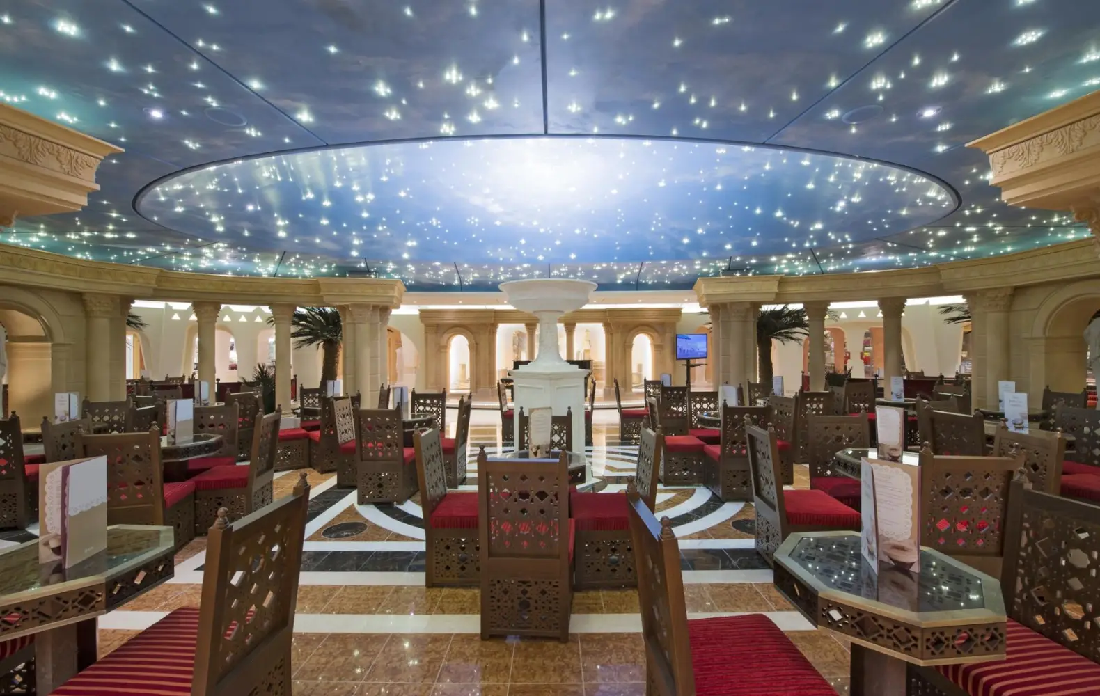 pr_06_phoenician-plaza-(3).jpg