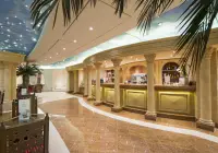 pr_06_phoenician-plaza-(4).jpg