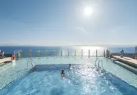 pr_15_the-garden-pool.jpg