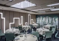 sc_07_skyline-restaurant-(2).jpg