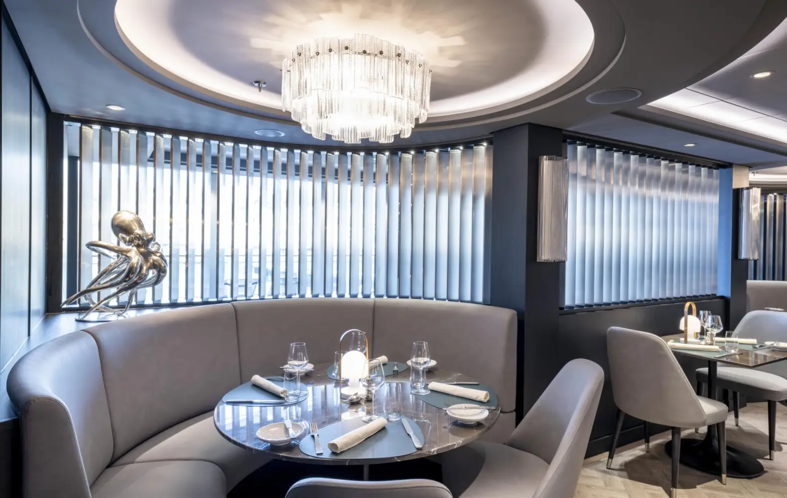sc_08_ocean-cay-restaurant-(3).jpg