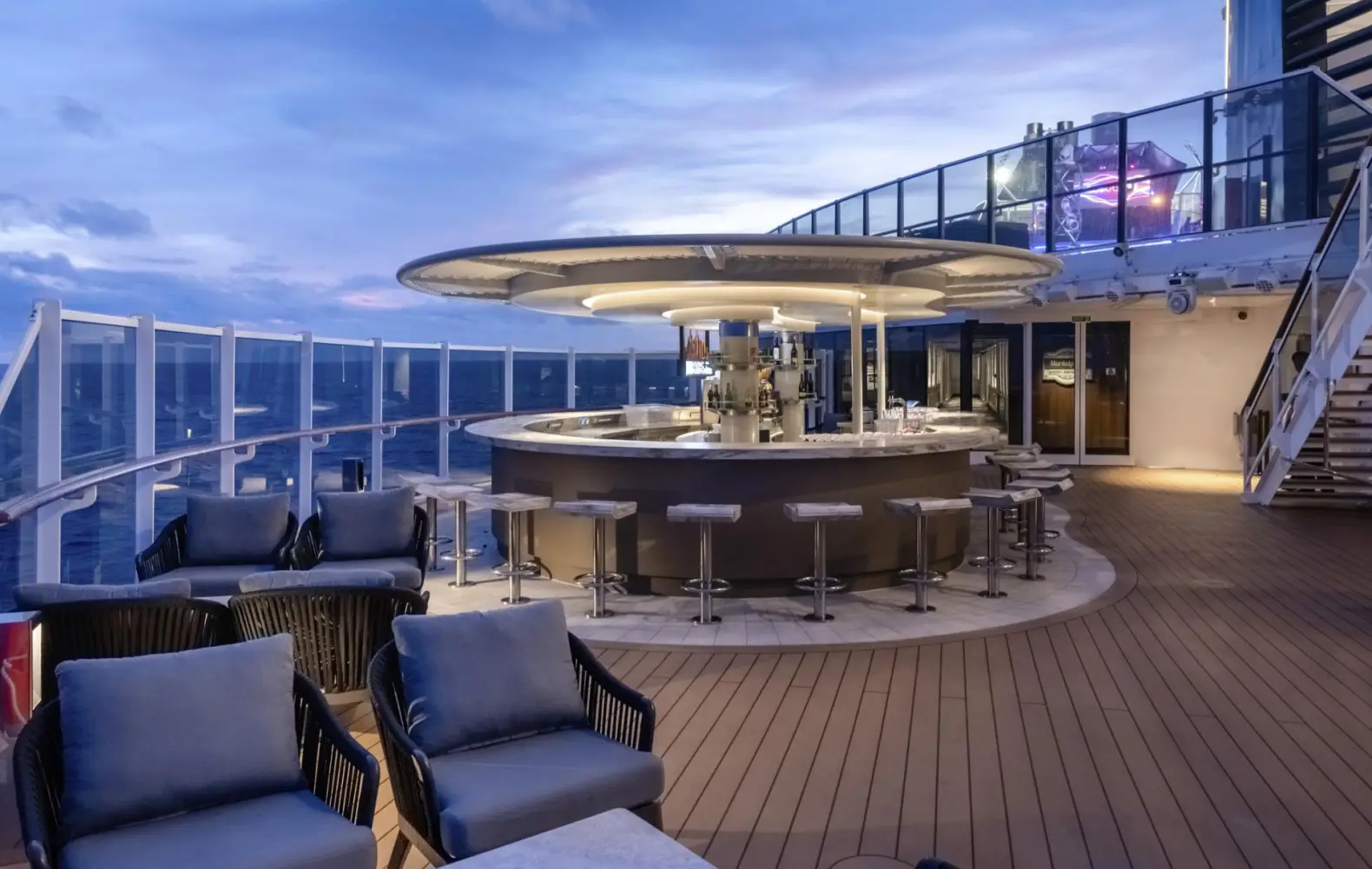 sc_16_sky-bar-(2).jpg