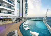 sc_08_infinity-pool-(5).jpg