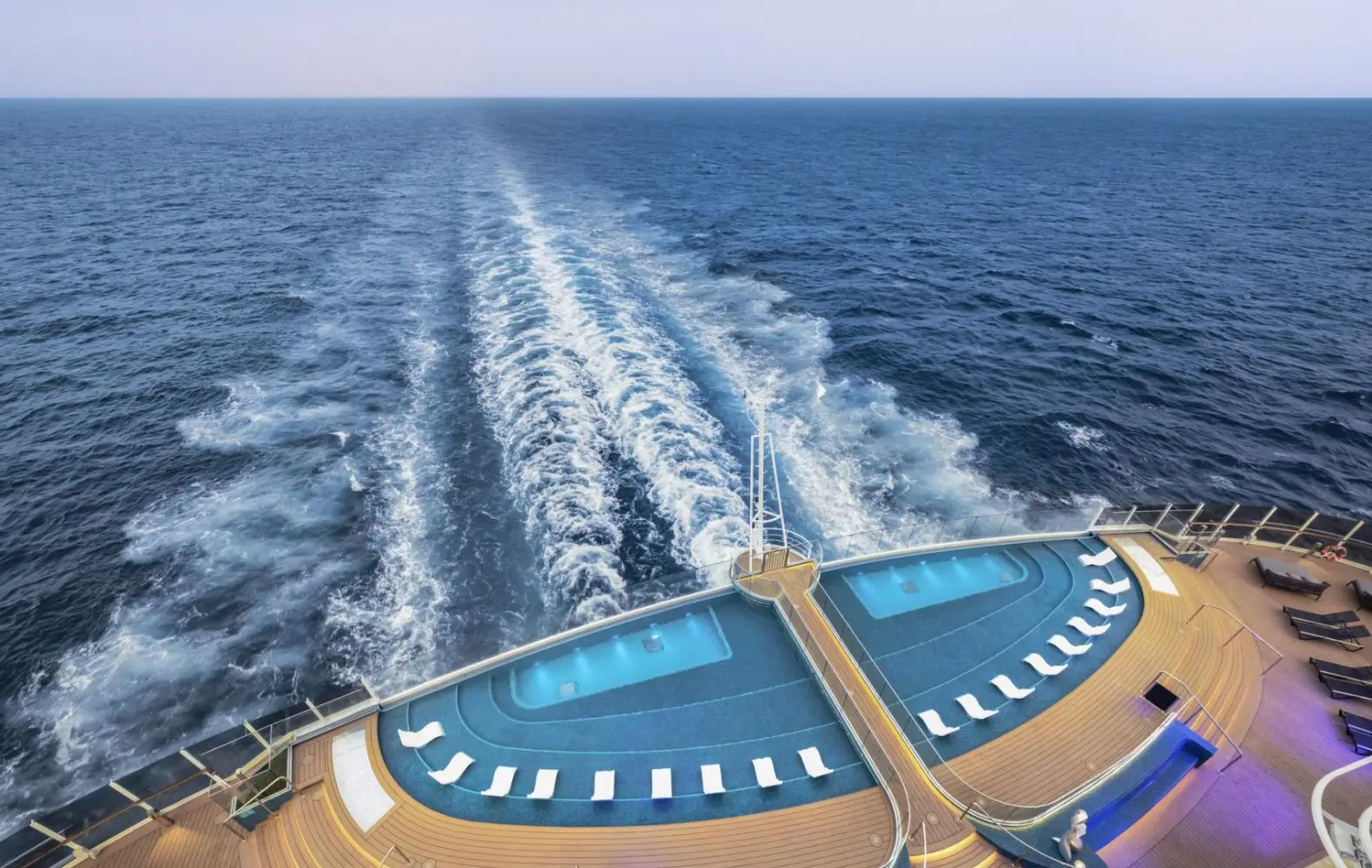sc_08_infinity-pool-(6).jpg