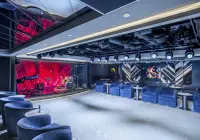 sc_08_uptown-lounge-(2).jpg