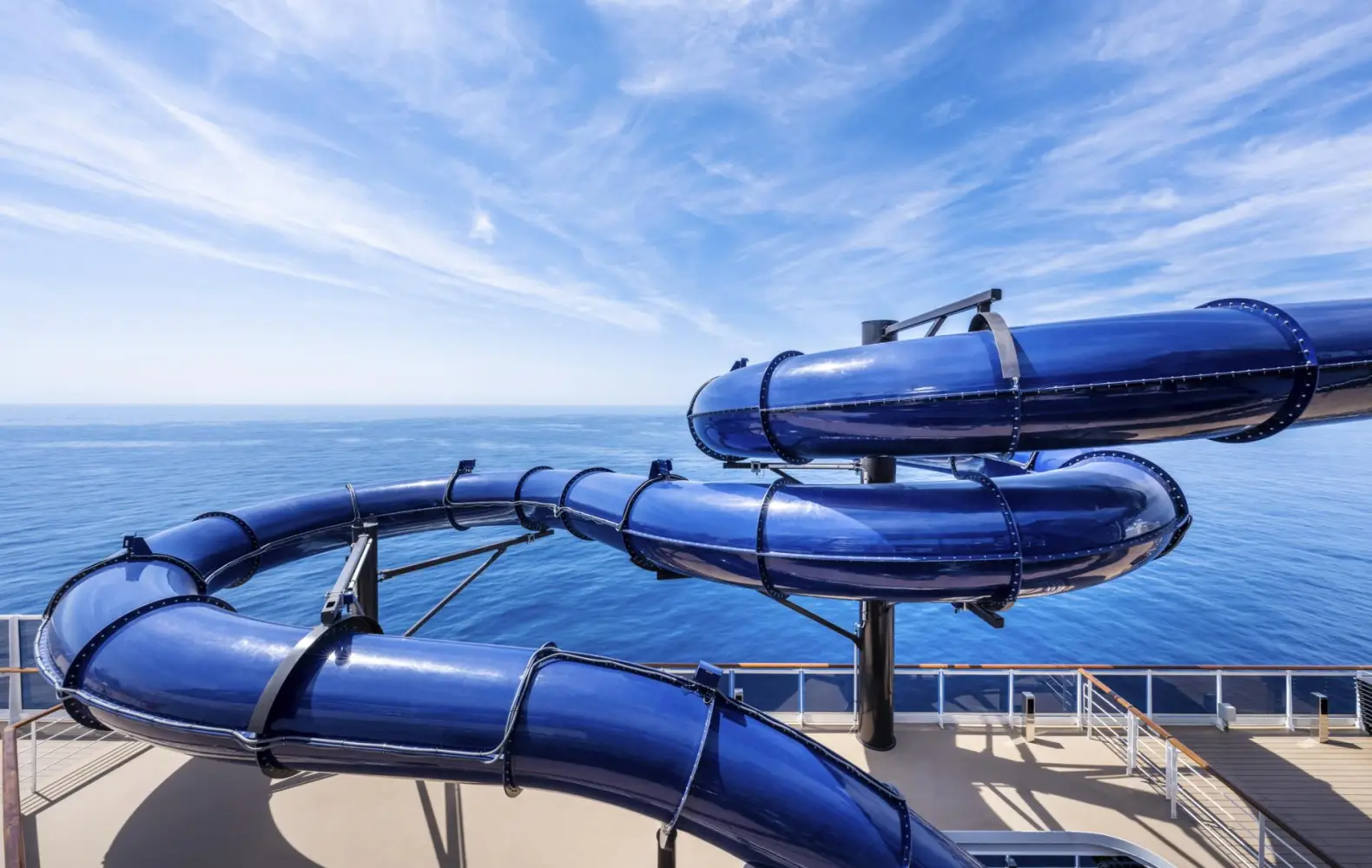 sc_19-20_pirates-cove-aquapark-(4).jpg