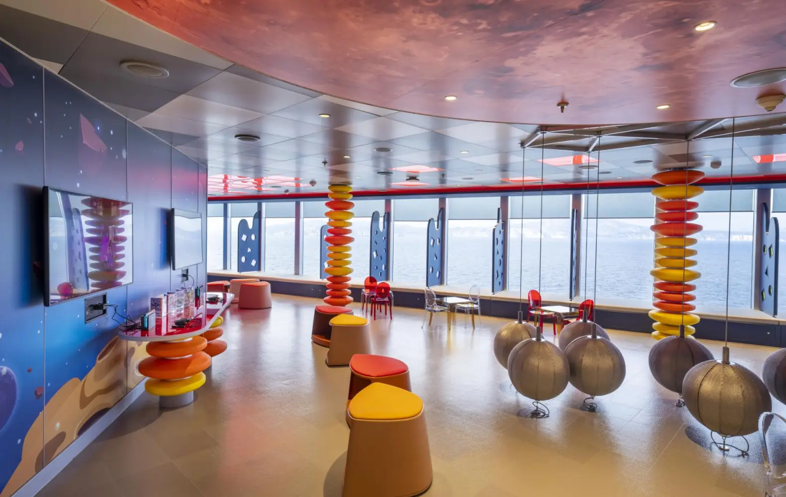 sc_18_mini-club-(2).jpg