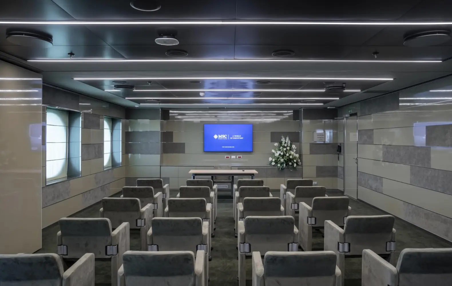 sh_08_business-center-(1).jpg