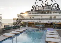 se_16_miami-beach-pool-(2).jpg