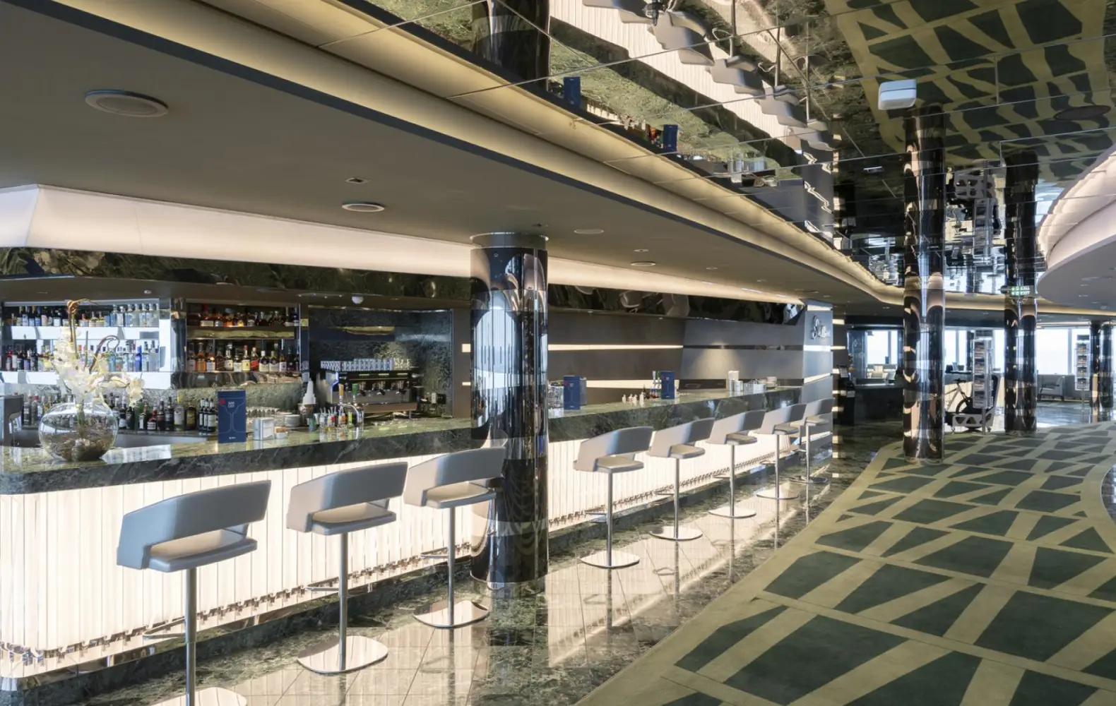 sv_06_shine-bar.jpg