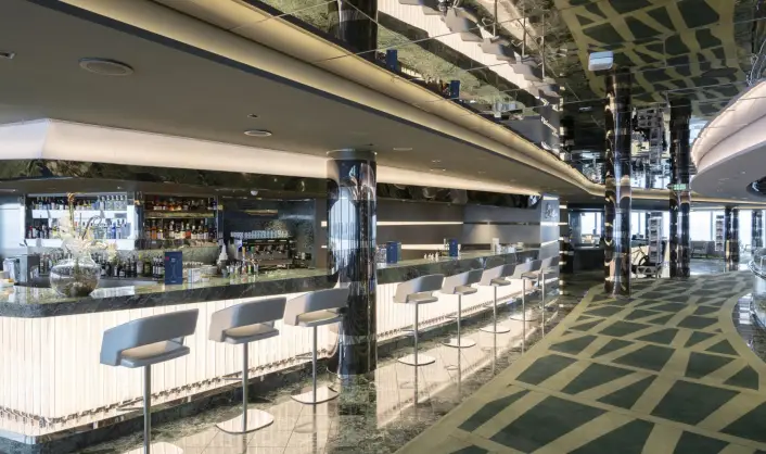 sv_06_shine-bar.jpg