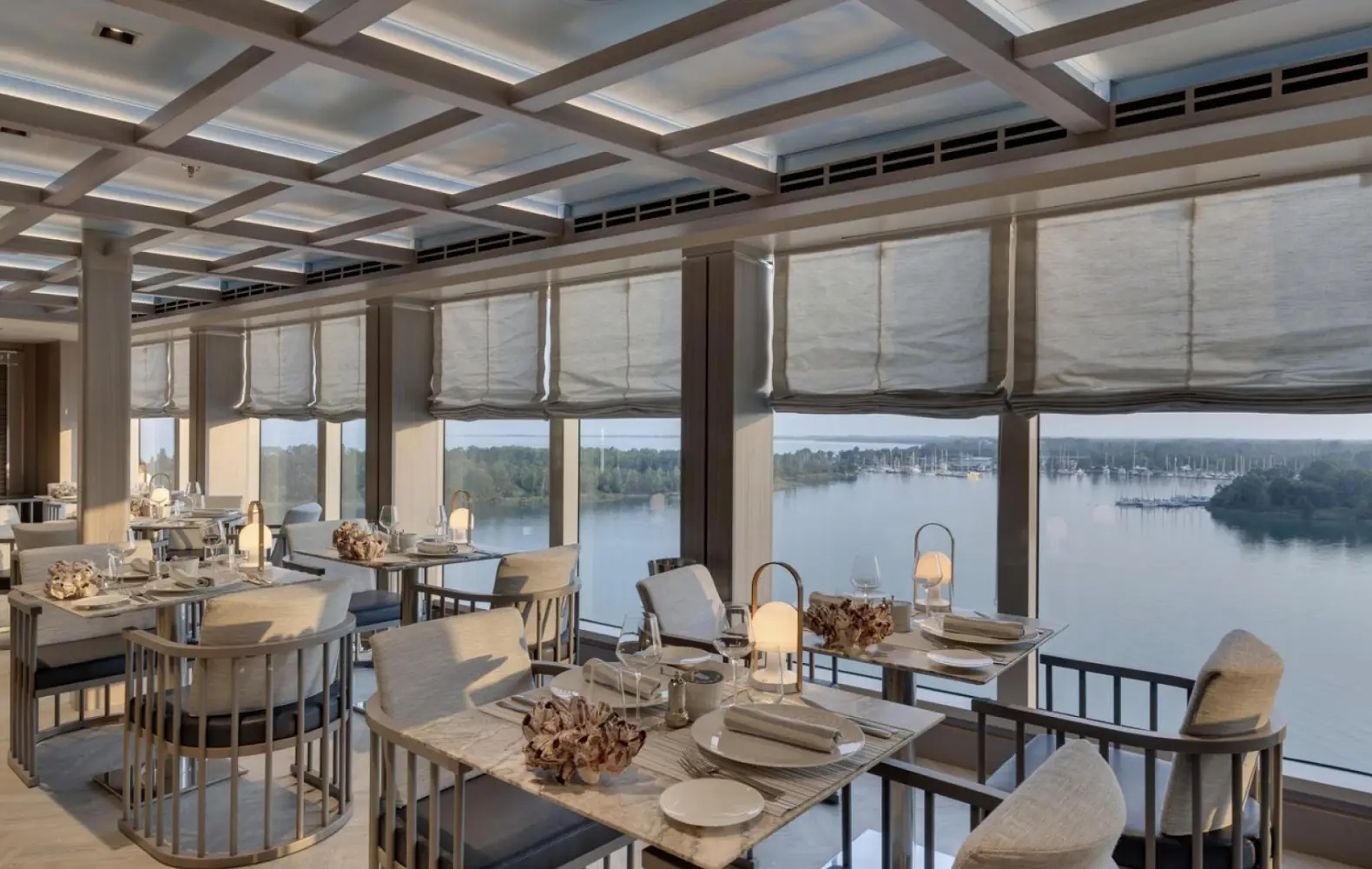 sv_16_ocean-cay-restaurant-(4).jpg