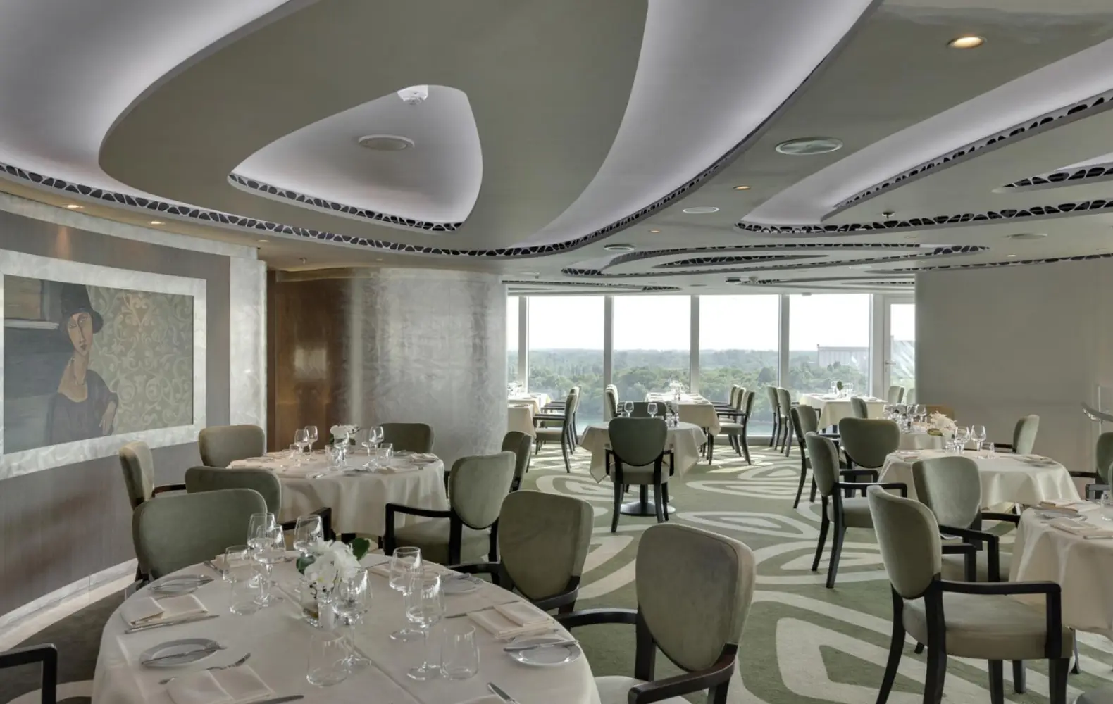 sv_18_msc-yacht-club-restaurant-(1).jpg