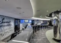 sv_05-08_reception-atrium-(2).jpg