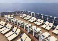 sv_19_msc-yacht-club-pool-(2).jpg