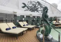 sv_19_msc-yacht-club-pool-(3).jpg