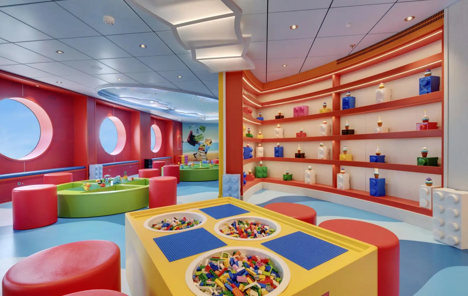 sv_18_mini-club-lego-(1).jpg