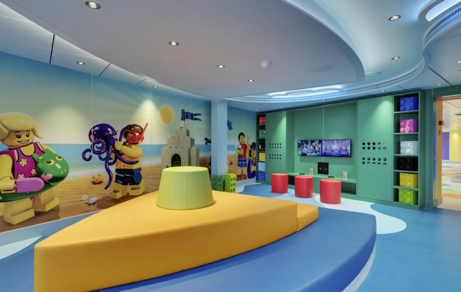 sv_18_mini-club-lego-(4).jpg