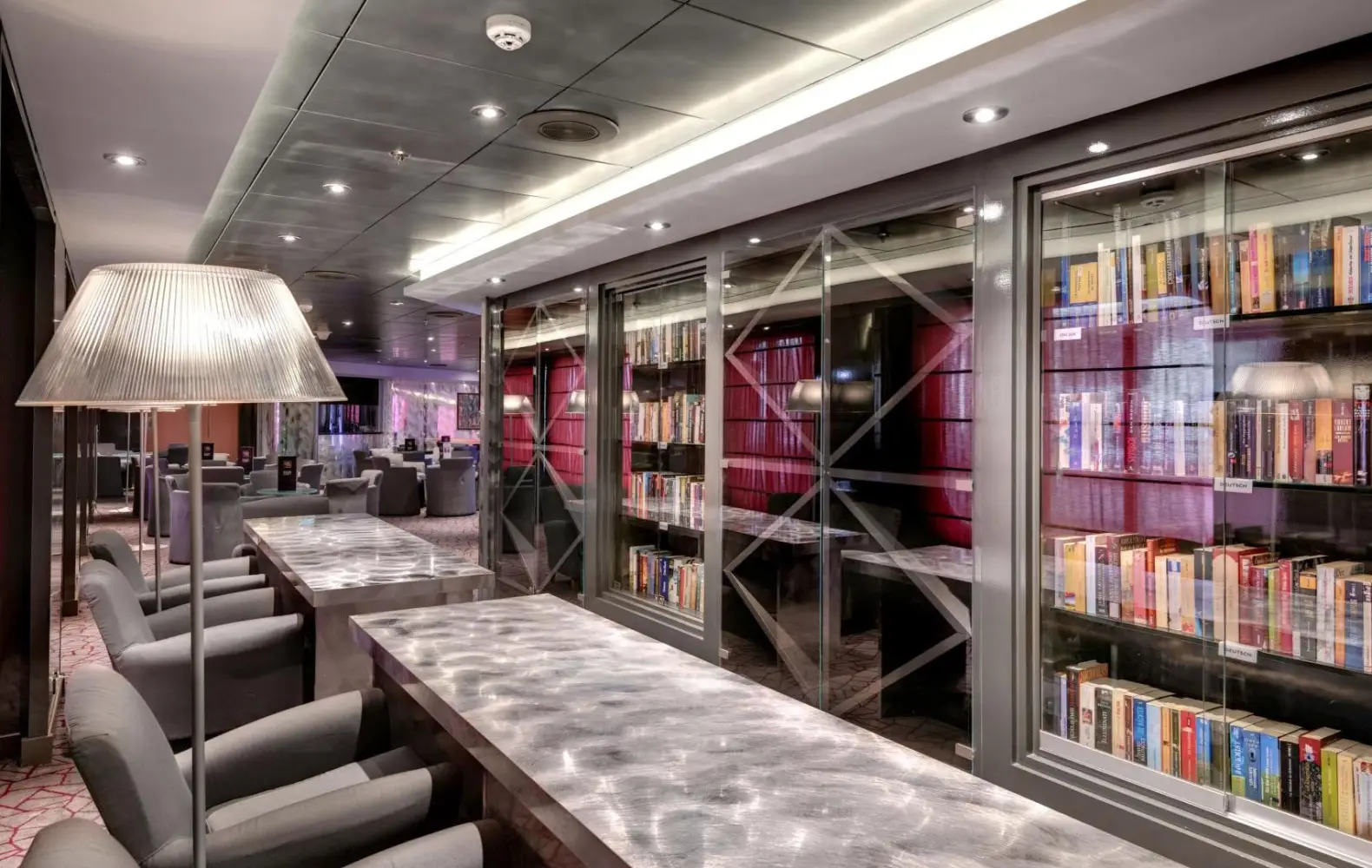 sx_06_sinfonia-lounge-and-library-(5).jpg