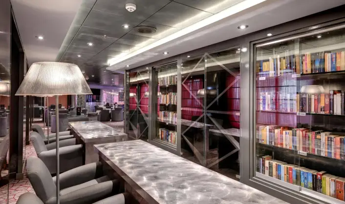 sx_06_sinfonia-lounge-and-library-(5).jpg