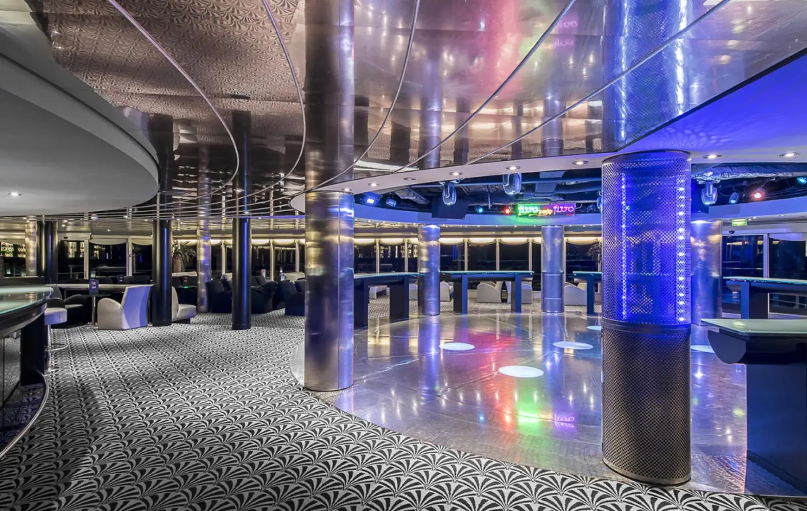 sx_12_pasha-disco-club-(1).jpg