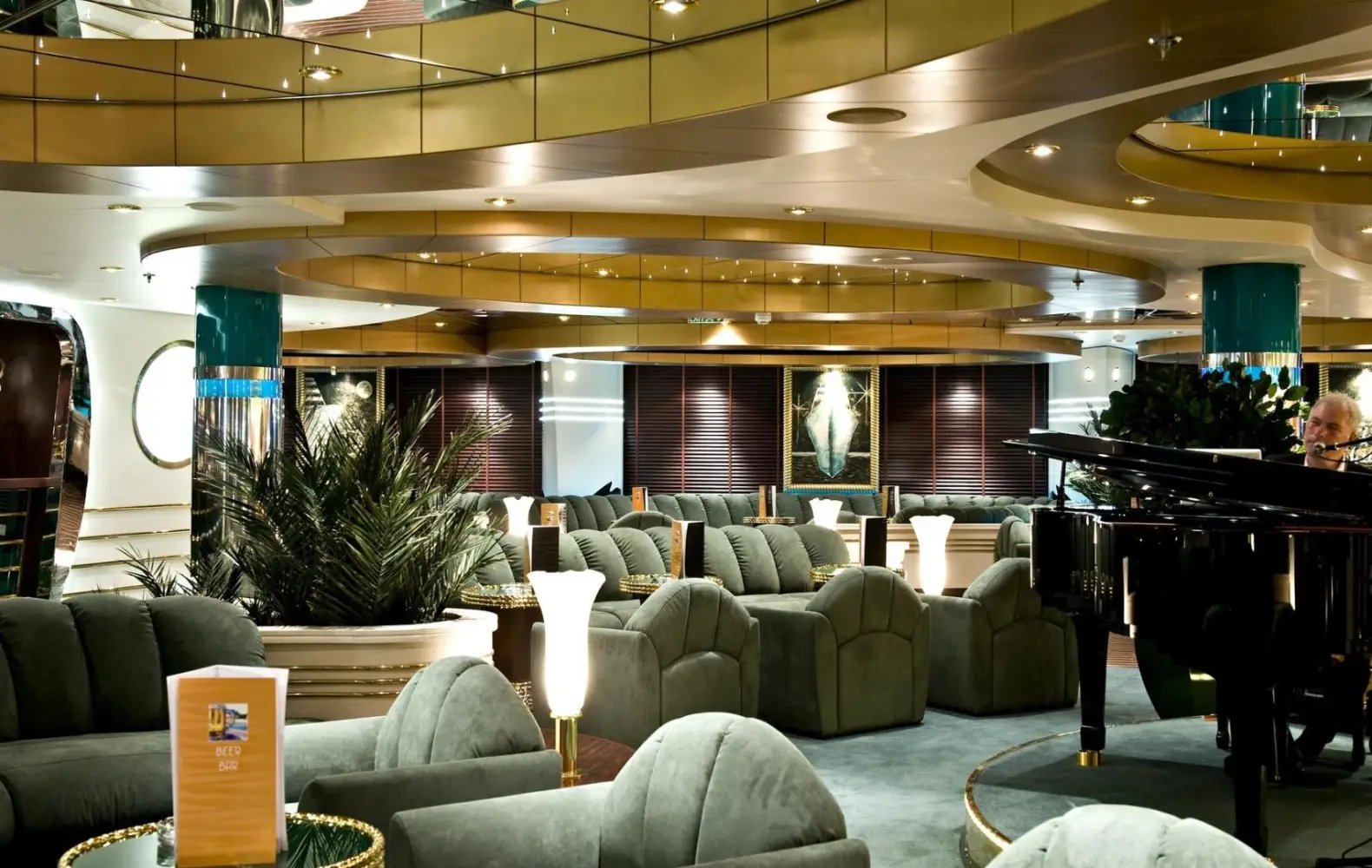 sp_07_la-prua-piano-bar-(3).jpg