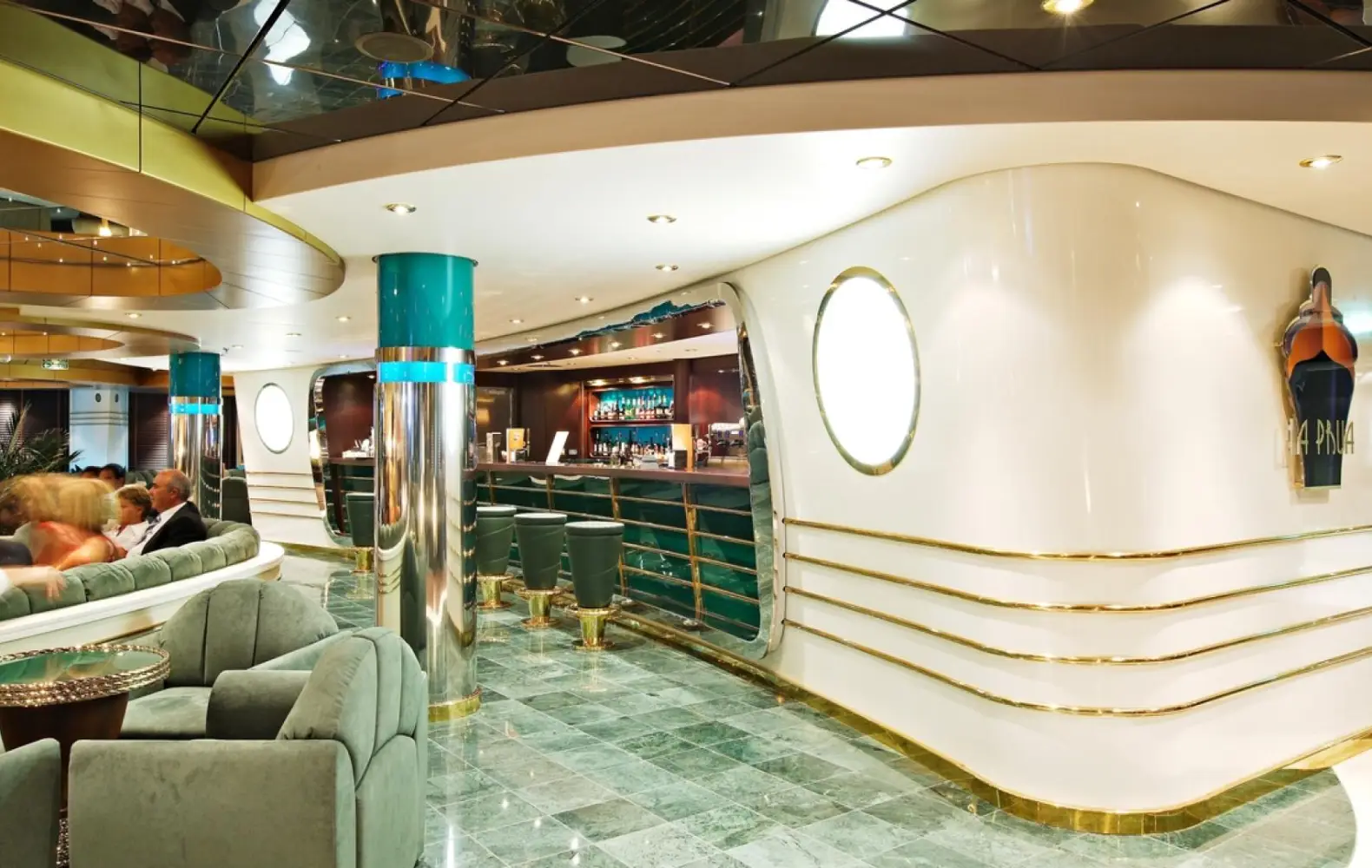 sp_07_la-prua-piano-bar-(4).jpg