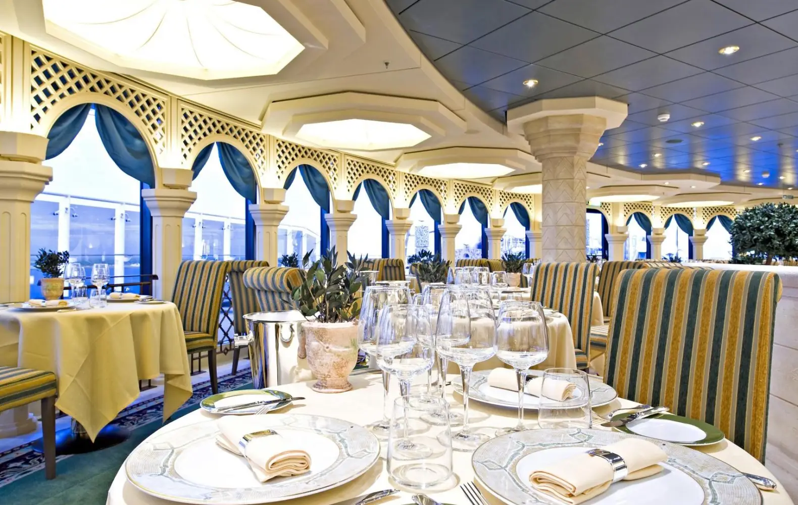 sp_15_lolivo-restaurant-(1).jpg