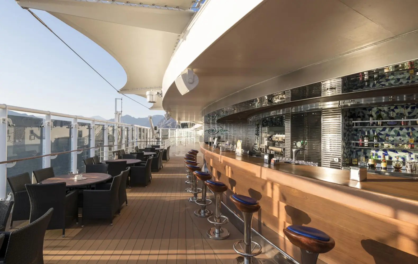 sp_15_movida-bar.jpg
