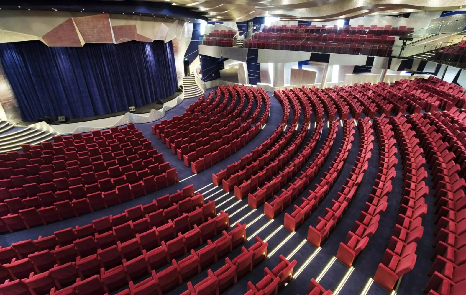 sp_05-07_the-strand-theatre-(4).jpg