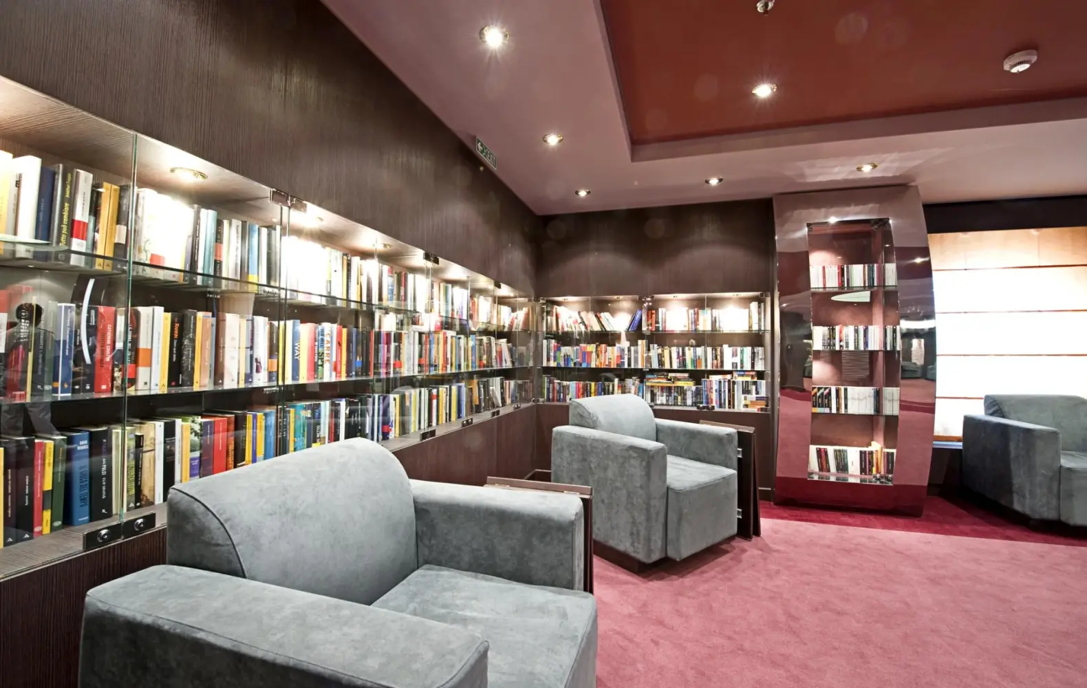 sp_05_library-(5).jpg