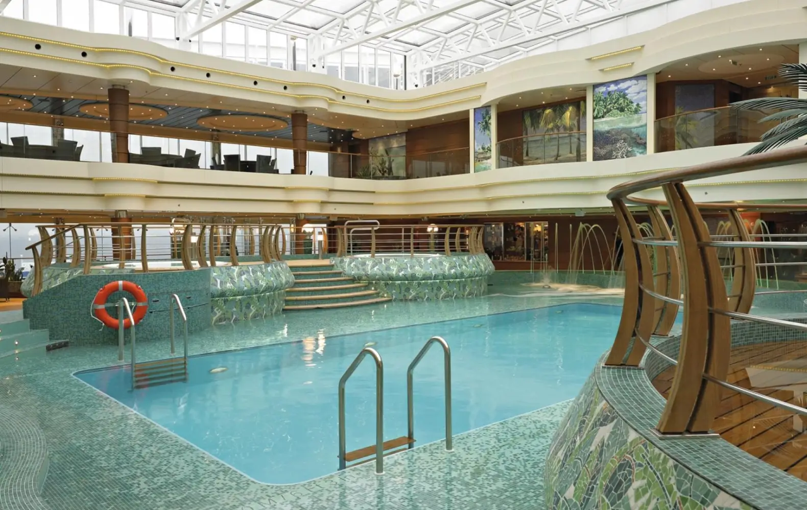 sp_14_lequatore-indoor-pool-(2).jpg