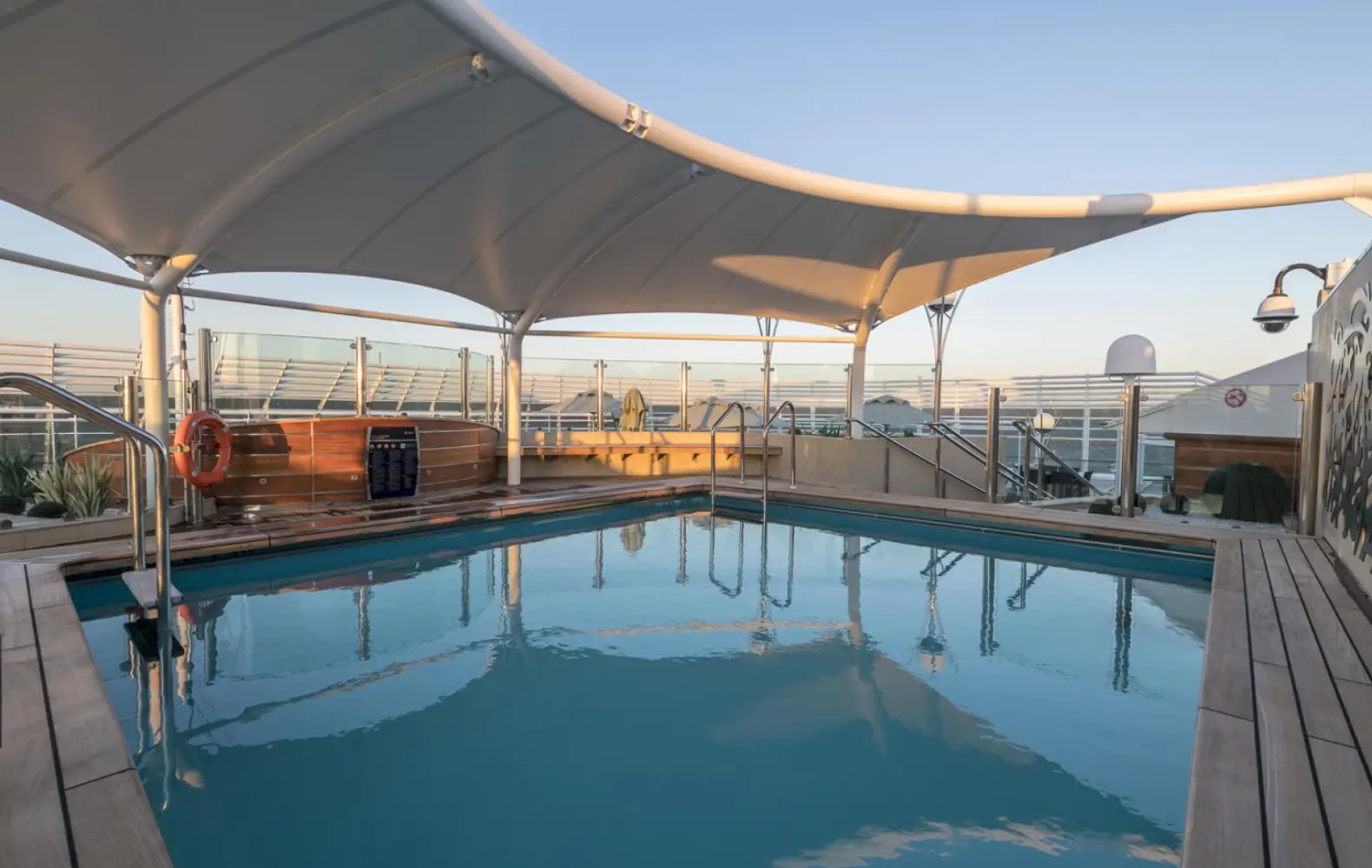 sp_18_the-one-pool-(10).jpg