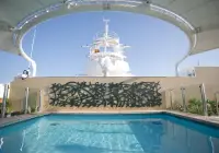 sp_18_the-one-pool-(5).jpg